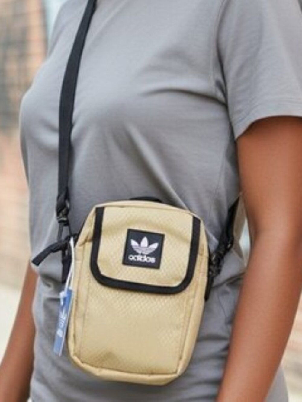 ADIDAS ORIGINALS Utility Festival Crossbody Bag Mini Travel Running RARE Color
